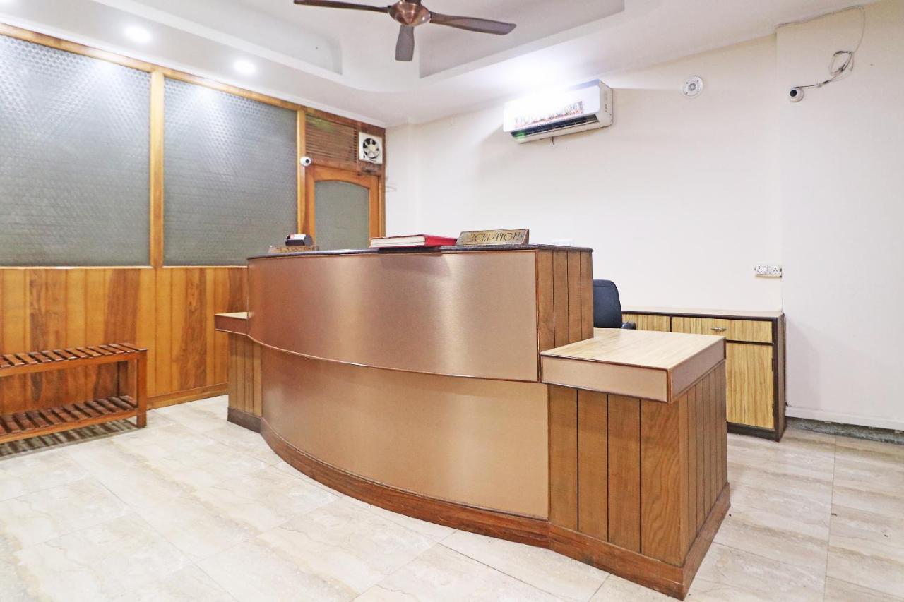 Hotel Westend Holiday Home 5 Mint From Nizamuddin Railway Station New Delhi Exterior foto