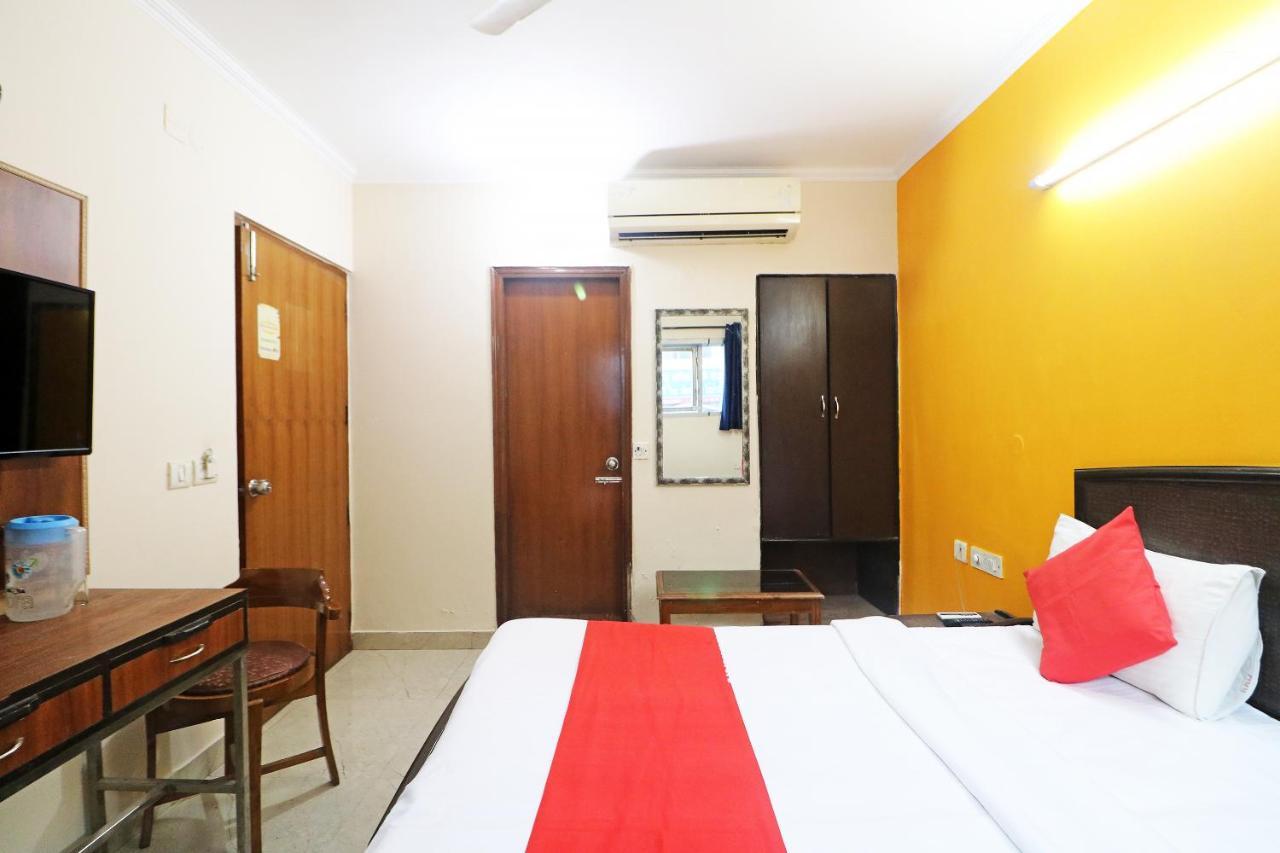 Hotel Westend Holiday Home 5 Mint From Nizamuddin Railway Station New Delhi Exterior foto