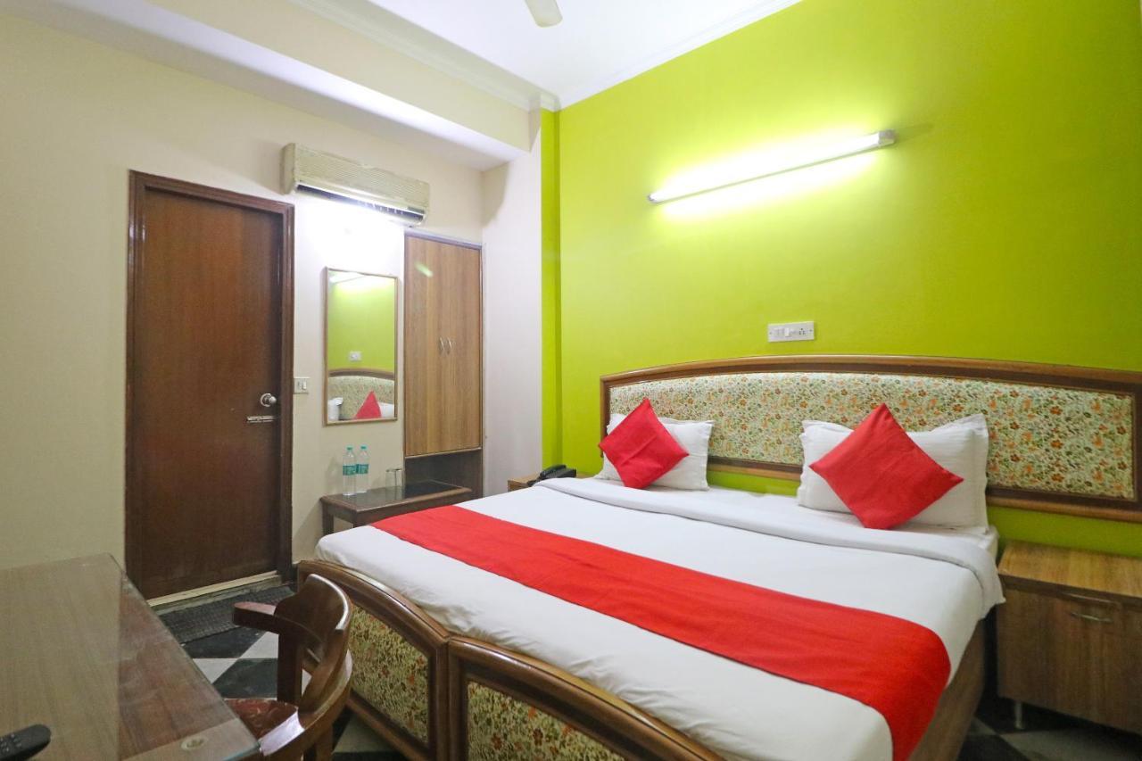 Hotel Westend Holiday Home 5 Mint From Nizamuddin Railway Station New Delhi Exterior foto